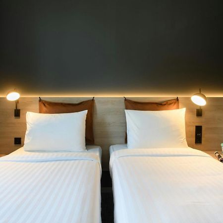 Hotel Moxy Stuttgart Feuerbach Zewnętrze zdjęcie